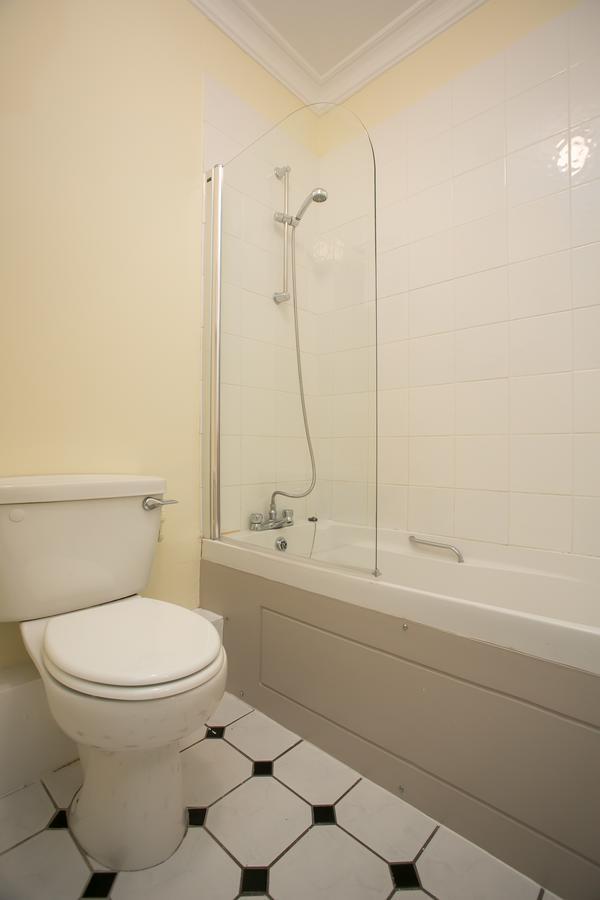 Dublin Castle City Apartments ภายนอก รูปภาพ