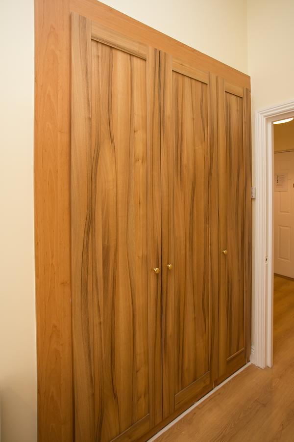 Dublin Castle City Apartments ภายนอก รูปภาพ