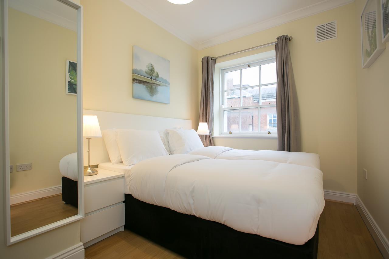 Dublin Castle City Apartments ภายนอก รูปภาพ
