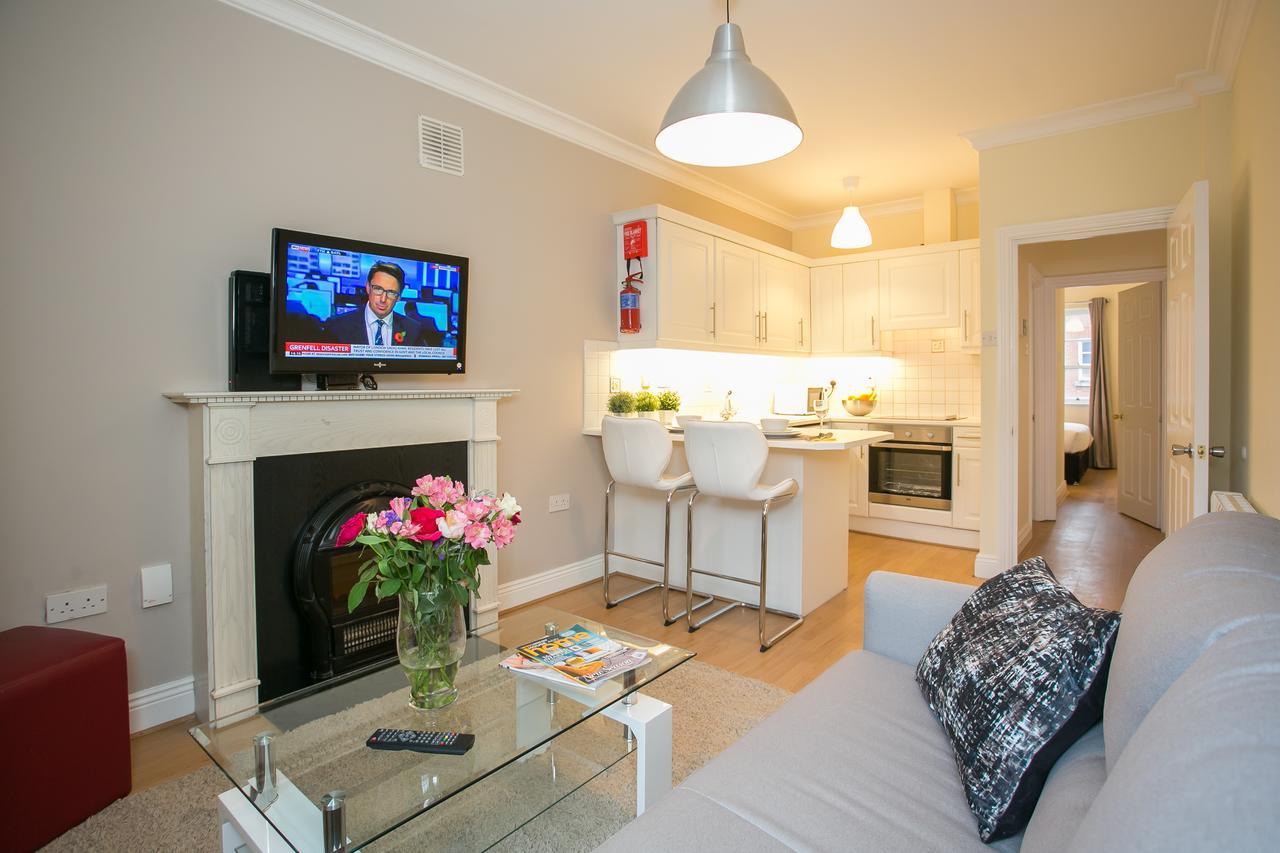 Dublin Castle City Apartments ภายนอก รูปภาพ