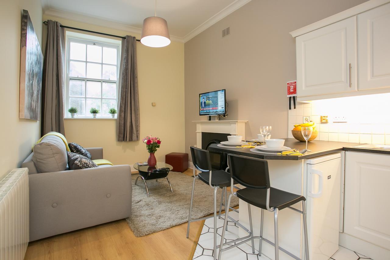 Dublin Castle City Apartments ภายนอก รูปภาพ