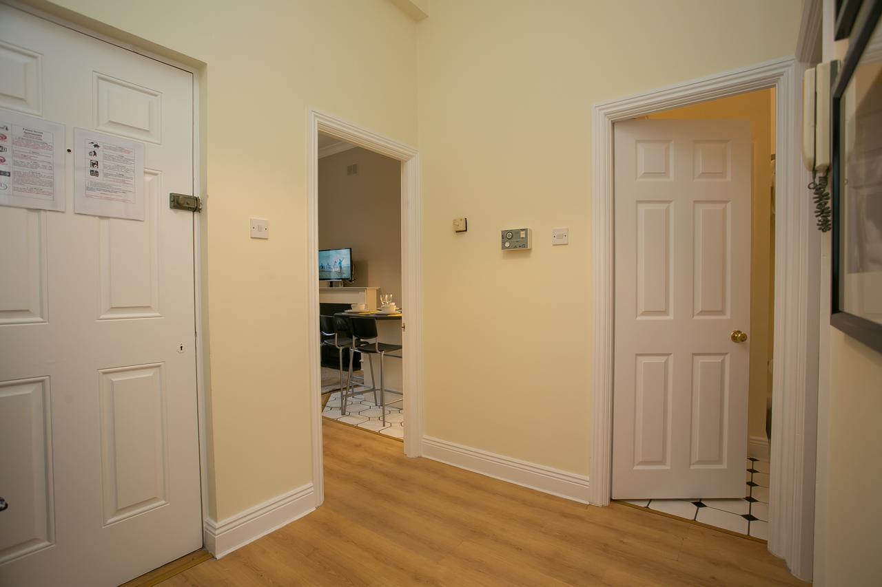 Dublin Castle City Apartments ภายนอก รูปภาพ